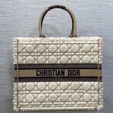 Christian Dior Shopping Bags